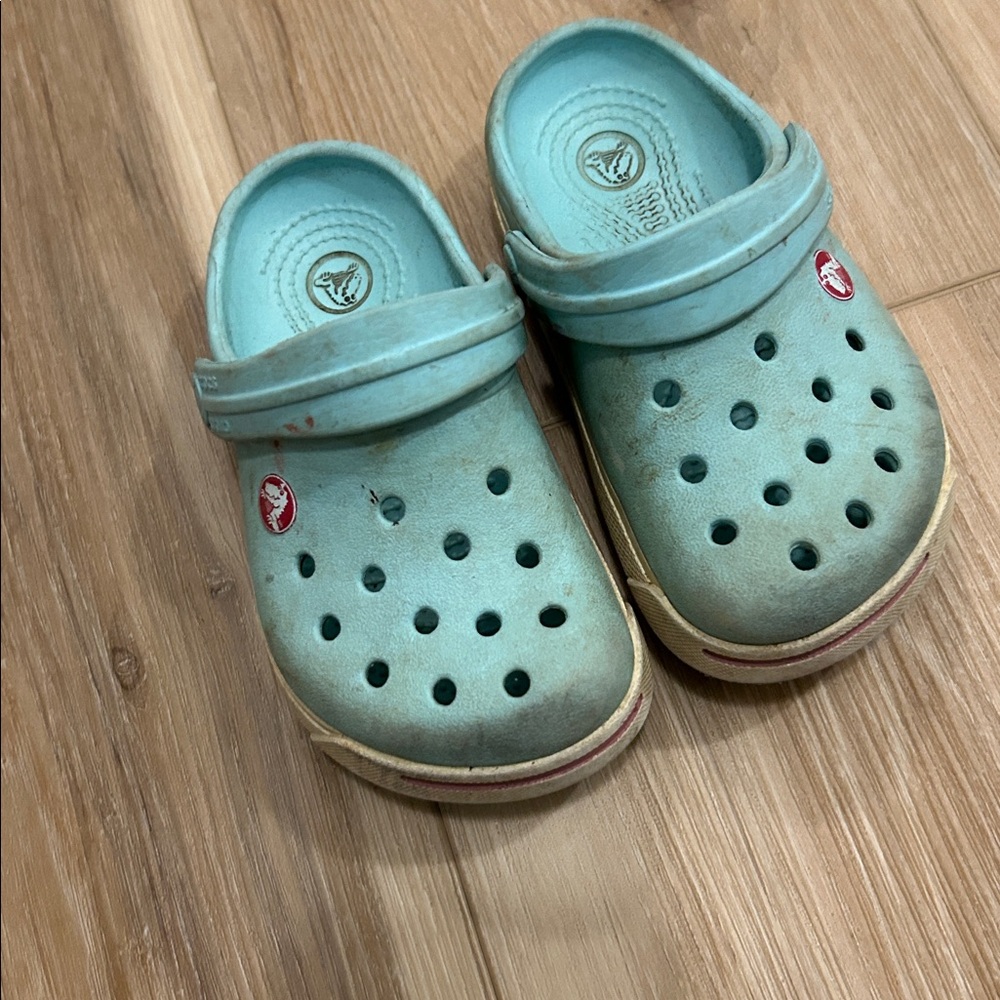 Crocs - Picture 2 of 3